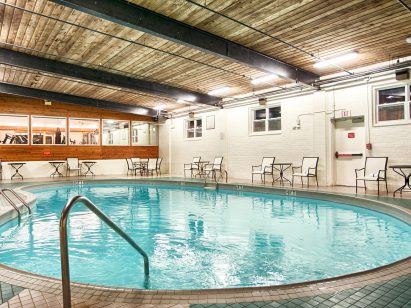 charlottetown-inn-conference-centre-pool